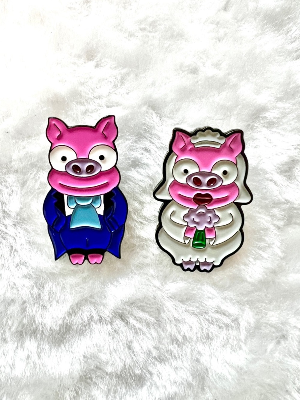 🧷🐷🐷SIMPSONS WEDDING TRADITION Enamel Pins - Pair